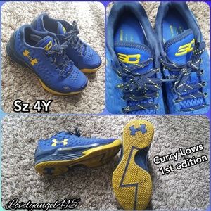 💙💛 Under Armour Curry Lows sz 4Y in boys 💛💙
